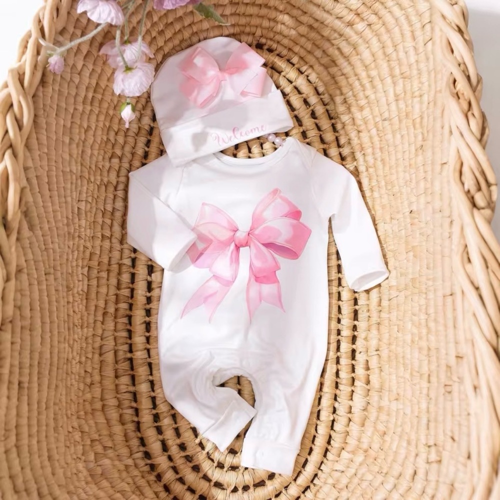 New Baby girl One-Piece and Matching Hat 0-1 month - Picture 2 of 3